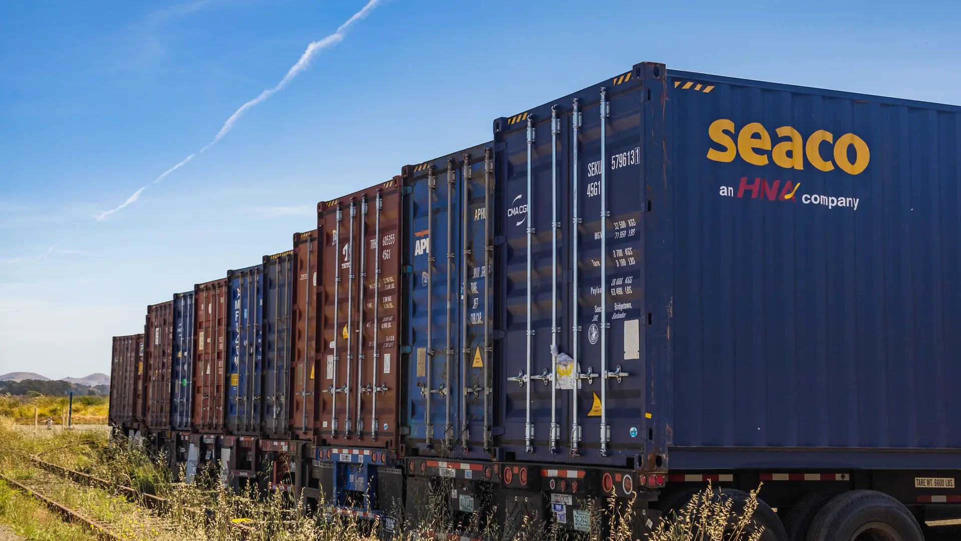 Freight containers and rail logistics